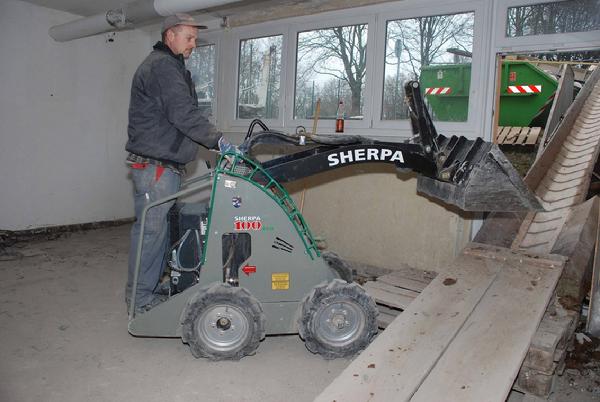 electric skidsteer loads rental conveyors battery skidloader electric skidsteer rental sherpa 100 battery loader electric skidsteer rental sherpa dealer us sherpa loader ct ma electric miniloader electric miniskidsteer